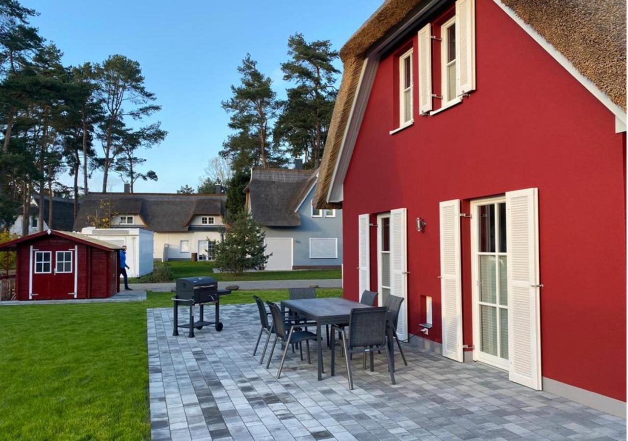Modernes Reetdach-Ostseeferienhaus Bella Mare, Insel Usedom Mit Sauna, Kamin & Sonnenterrasse Zirchow 外观 照片