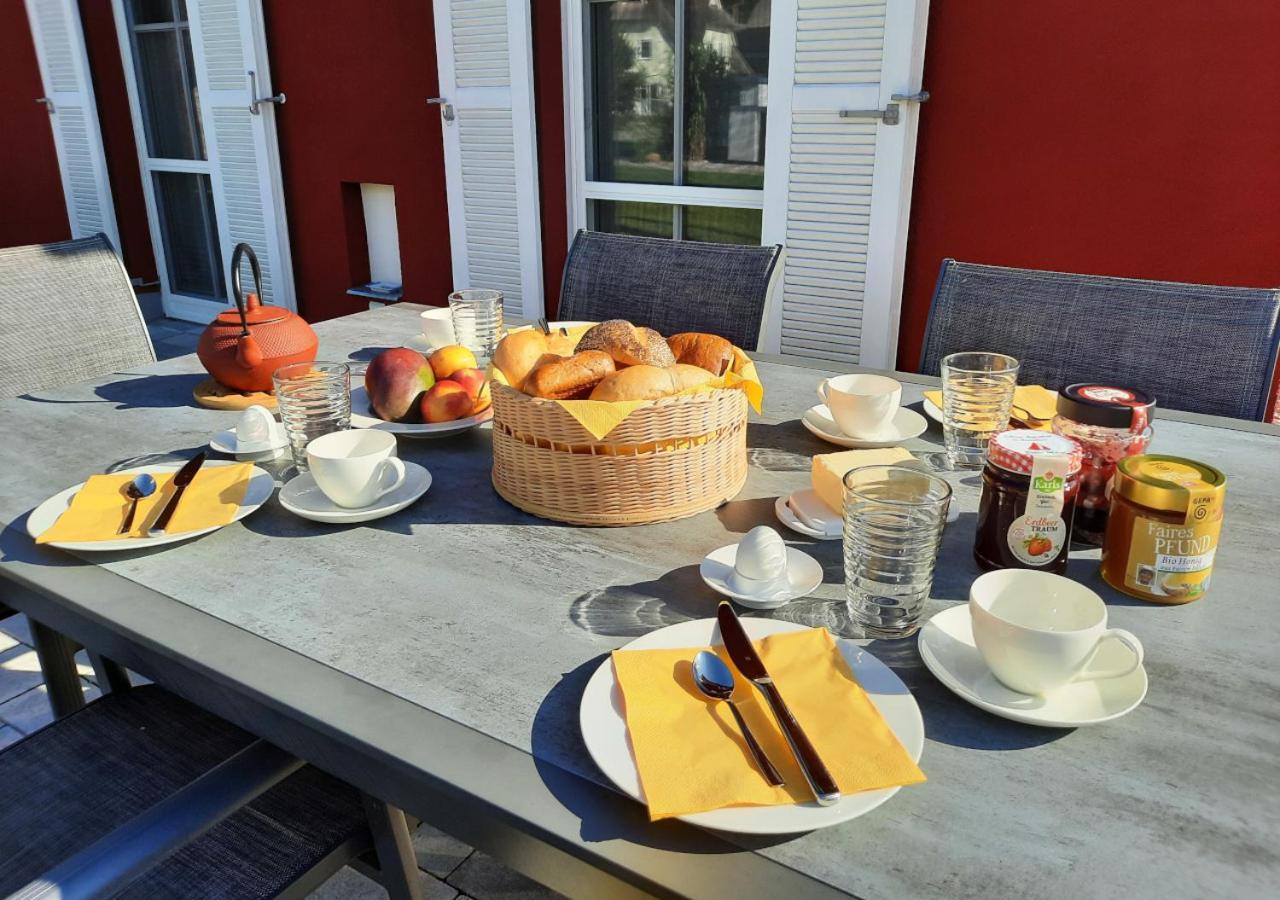 Modernes Reetdach-Ostseeferienhaus Bella Mare, Insel Usedom Mit Sauna, Kamin & Sonnenterrasse Zirchow 外观 照片